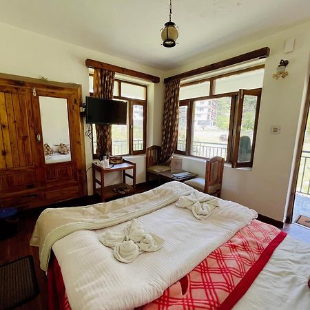 Tourist Hotel 10 Minutes Walking Distance From The Mall Manāli Exterior foto